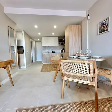 Paradise Ocean And Volcano View *