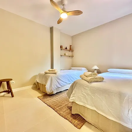 Paradise Ocean And Volcano View